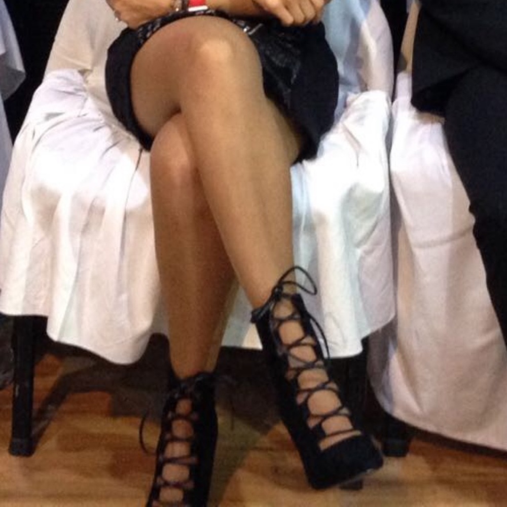 Vince camuto black heels